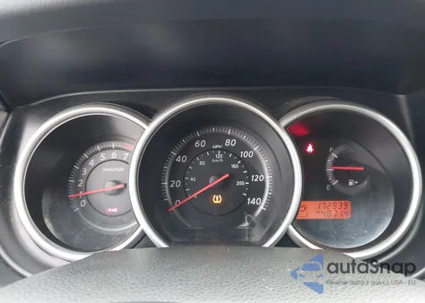 2010 Nissan Versa 1.8S z USA, uszkodzony, nr VIN 3N1BC1CP1AL365986